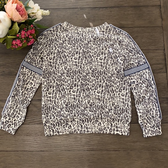 Splendid leopard print long sleeve pull over shirt - Picture 3 of 4